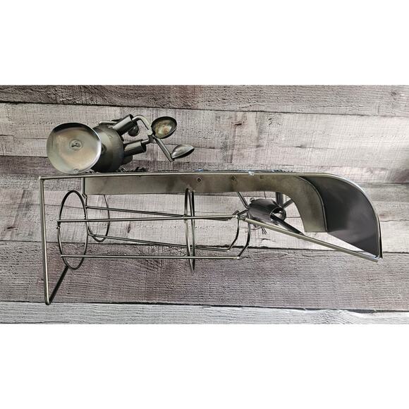 Couple at the Bar Metal Wine Bottle Holder - Picture 7 of 11